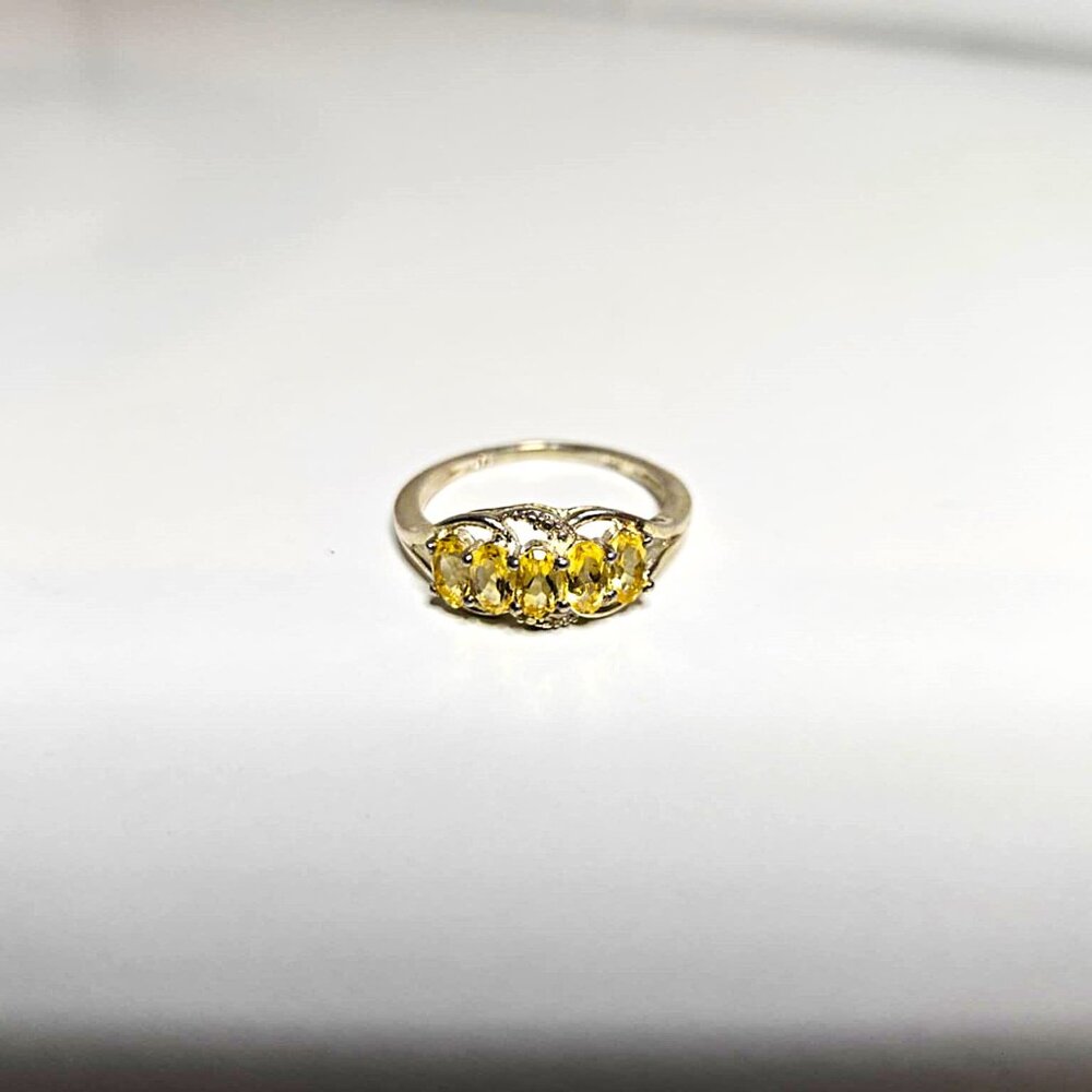 Citrine 5 Stone Ring - Picture 3 of 5